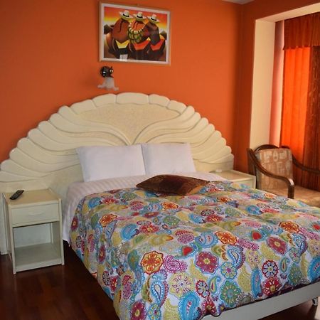 Suite Independencia Puno Luaran gambar